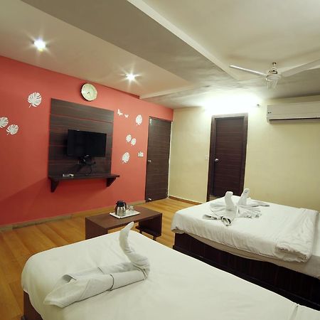 Hotel Avion Inn Ахмедабад Екстер'єр фото